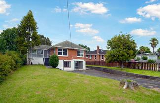 41 Royal Road, Massey