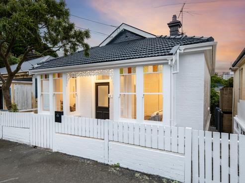 48 Hall Street, Newtown