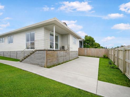 2/69 Luanda Drive, Ranui