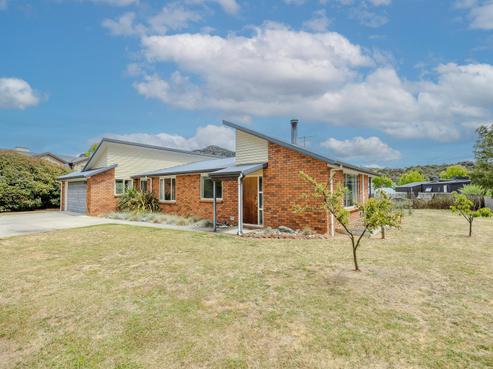 56 Dale Street, Albert Town