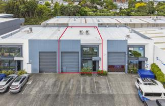 Immaculate office/warehouse – 279sqm