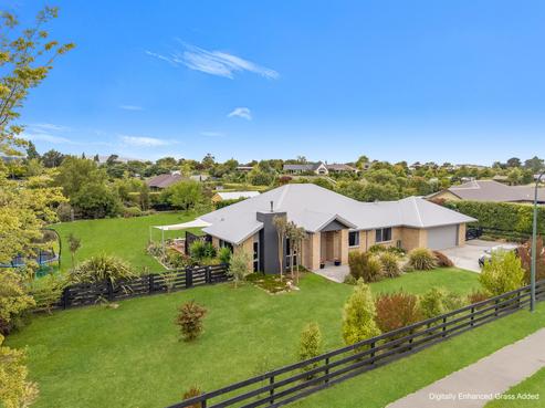 9 Riverside Way, Amberley