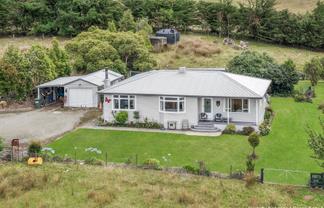 711 Blackhead Road, Porangahau