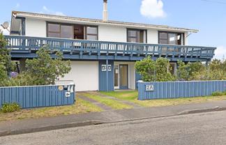 2 A Marine Parade, Otaki Beach