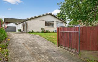 19 Stillwater Place, Westbrook