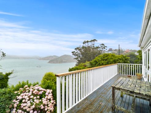 19 Magnetic Street, Port Chalmers