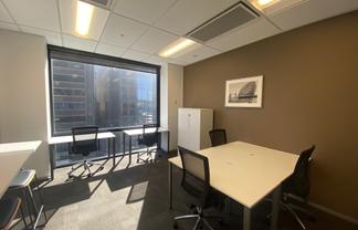 Office space for 3 persons in Regus Willis Street