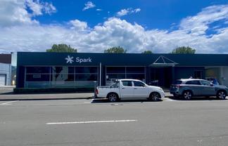 Modern CBD Fringe Office with Parking