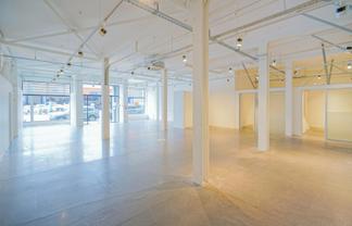 Big Space & Affordable Showroom