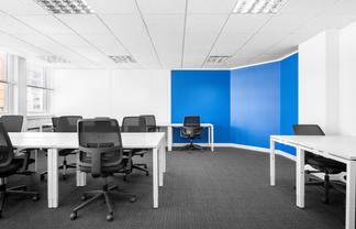 Office space for 3 persons in HQ 236 Broadway Ave.