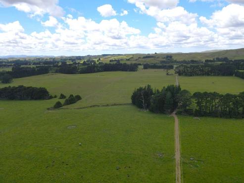 220 Larsen Road, Eketahuna