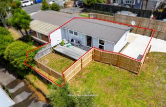 62A McLeod Road, Te Atatu South