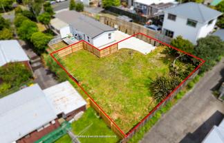 62B McLeod Road, Te Atatu South