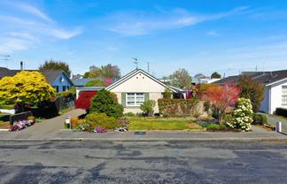 45 Churchill Avenue, Allenton