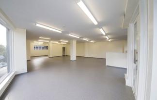 CORNER PROFILE ON NEW NORTH ROAD
