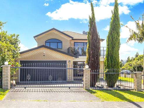 12 Bonny Crescent, Massey