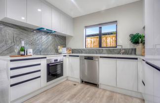 4/2 Smiths Avenue, Papakura