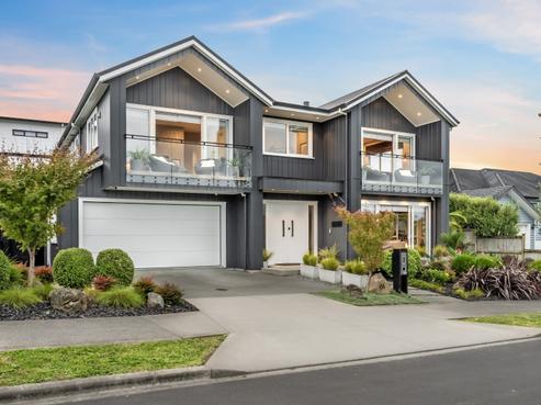 61 Pitoitoi Drive, Riverhead