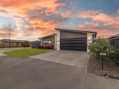 6 Brooklands Street, Burwood