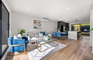 10E Prince Regent Drive, Half Moon Bay