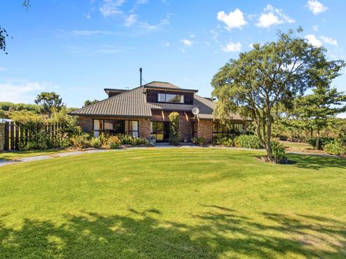 49 Beach Road East, Elgin
