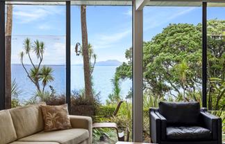 75 Cliff Road, Torbay
