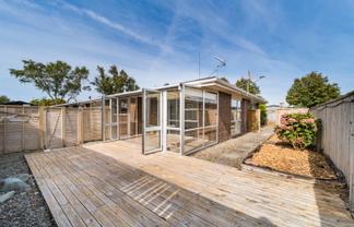 155b Ferguson Street, West End