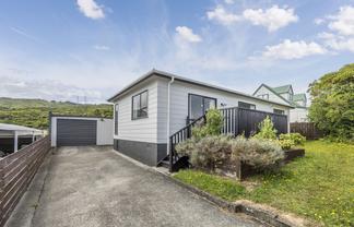 41 Nassau Avenue, Grenada North