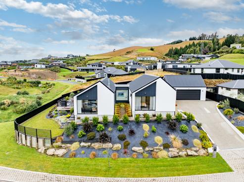 61 Heathfield Drive, Mosgiel