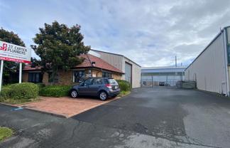 Industrial With Large Secure Yard