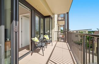 B 203/525 East Coast Road, Browns Bay