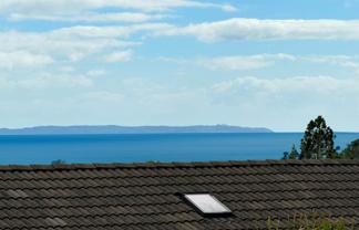 B 203/525 East Coast Road, Browns Bay