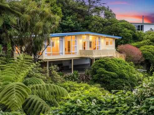 21A David Crescent, Karori