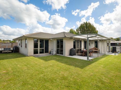15 Uretara Drive, Katikati