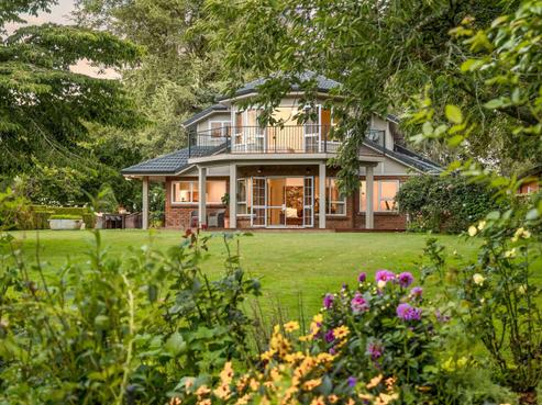 3611 Cambridge Road, Cambridge
