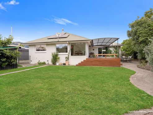 10 Neale Avenue, Stoke