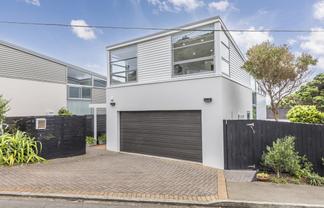 32 Mantell Street, Seatoun
