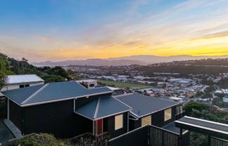 81 Nevay Road, Miramar