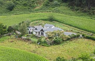 280 Kaitaringa Road, Aria