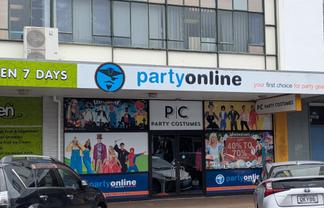 Well presented  Retail Shop in Southern High Street 