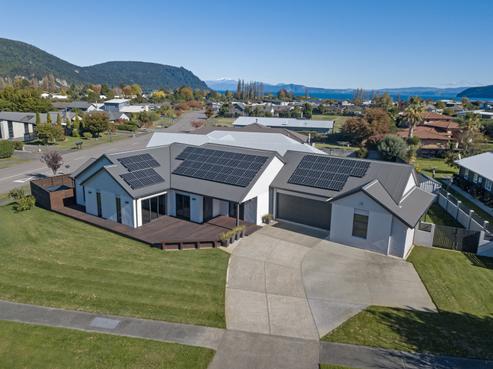1 Montgomery Crescent, Kinloch