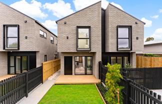 133B Riverpark Crescent, Henderson