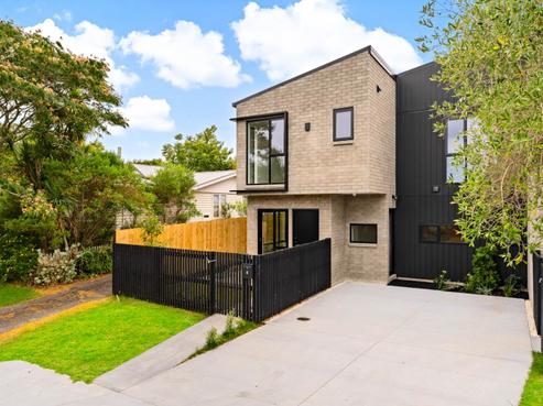 6 Riverpark Crescent, Henderson