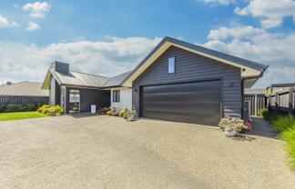 6 Blackbarn Close, Richmond