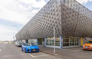 CREATIVE OFFICE SPACE IN MT EDEN
