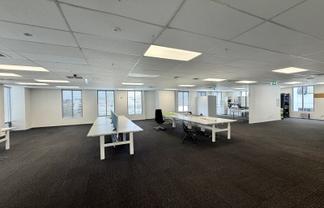 High Quality Broadway Office on Level 6 | 282m2