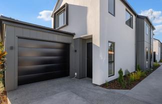 138 Hills Road, Edgeware