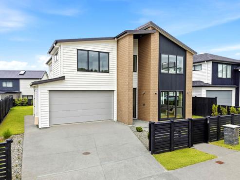20 Headsail Drive, Long Bay