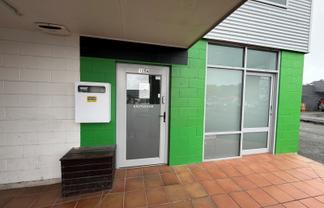 Prime High Street location for your business