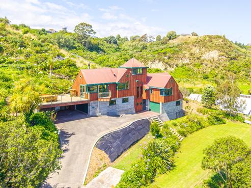 8 Wairere Road, Bastia Hill